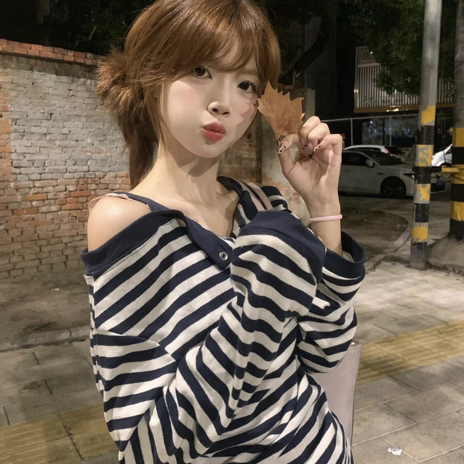 951d881cb7bff6cad7add8e6e71b6889